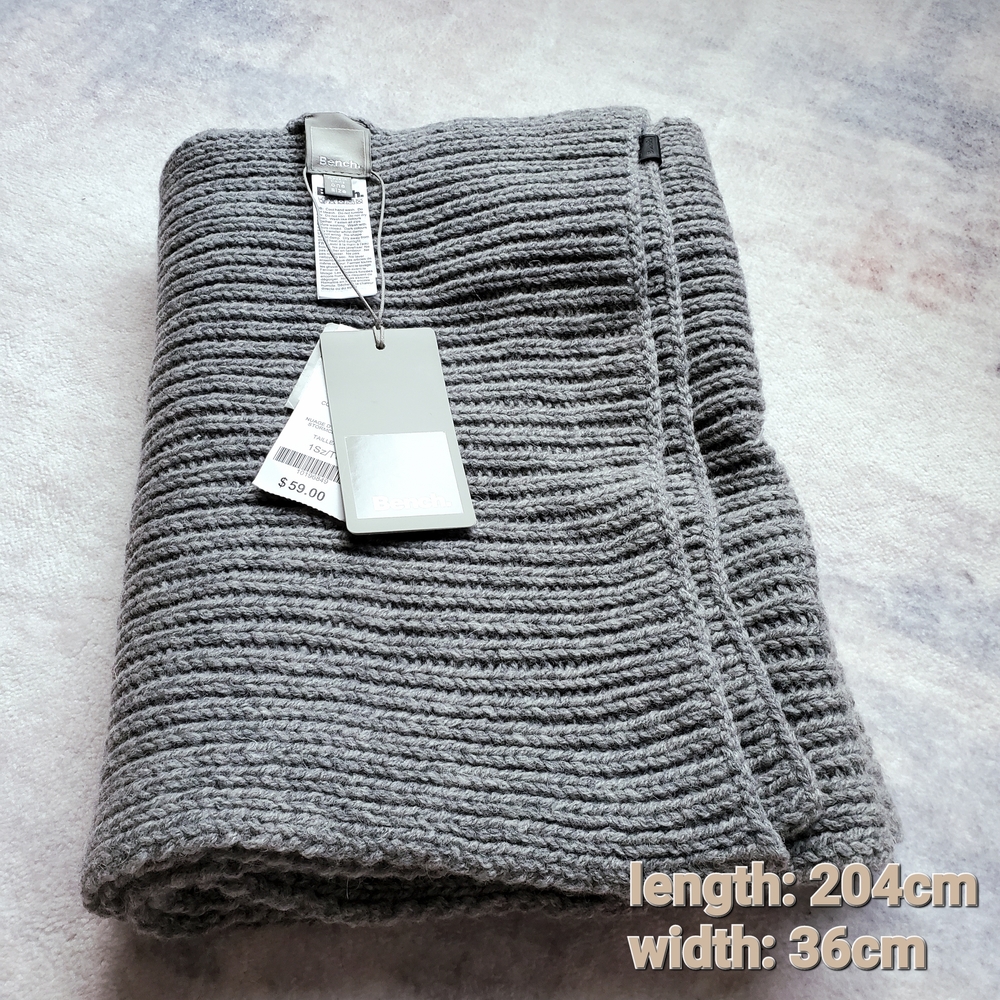 Bench Ribbed Knit Scarf
